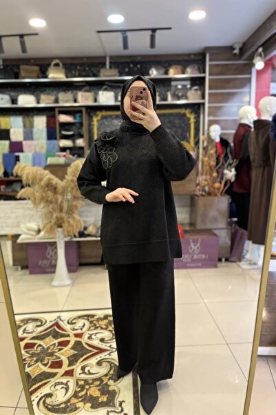 HÜMEYRA BUTİK Shoulder Rose Detailed Glittery Knitwear Set