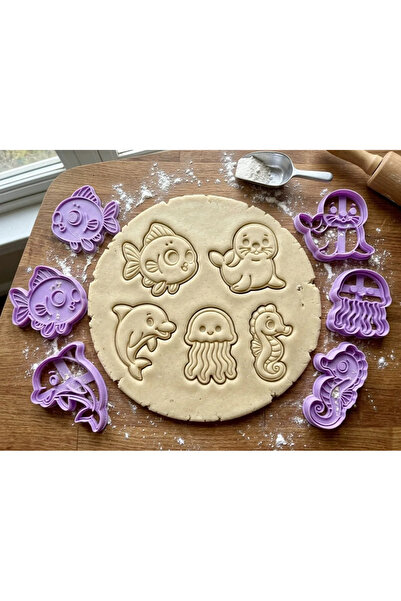 DU&ER 10-Piece Themed Cookie Mold Set Dough Shaper