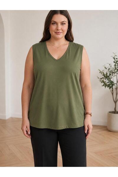 emeliyamoda Askılı V Yaka Büyük Beden Tshirt