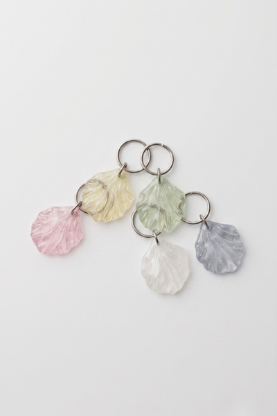 Le Mabelle 5-Piece Girl's Hair Earrings with Multi-Colored Oyster Figures