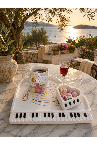 El Yapımı Piyano Kahve Sunum Seti | Kişiye Özel Fincan, Lokumluk ve Dekoratif Tepsi | Müzik Temalı Hediye