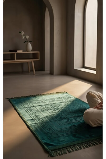 Kapreo Home Bella Kaymaz Tabanlı Kadife Hisli Lux Seccade 80 x 120