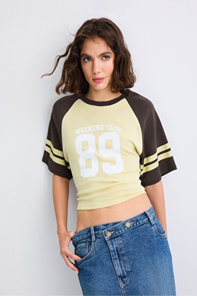 Stradivarius تي شيرت راجلان بطباعة جرافيكية