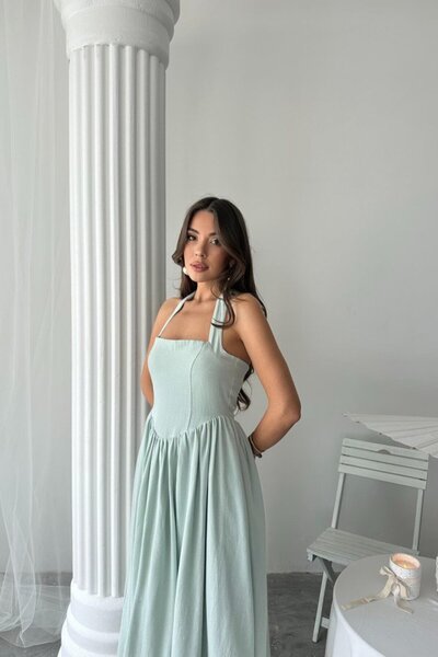 UFC 1985 TOP BRAND Mint Halter Linen Dress