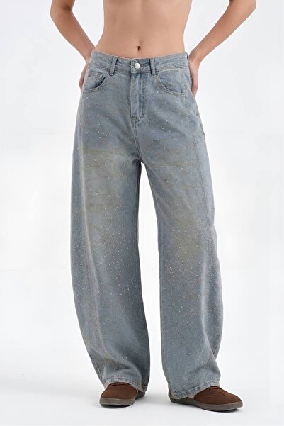 tw3 Women's Balloon Fit Jeans with Adhesive Stone Jacquard Fabric Detailed De...