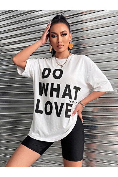 Flubutik تي شيرت نسائي بطبعة What Love مصنوع من القطن العضوي بنسبة 100%، ذو ق...