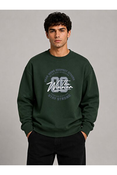 herkesemoda The Winner Print Detailed Crew Neck 2-Thread Sweatshirt