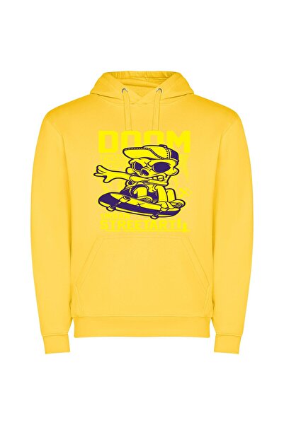 iLovePrints The Skateboarding Skeleton Tee Φούτερ με κουκούλα σε χρώμα Κίτρινο