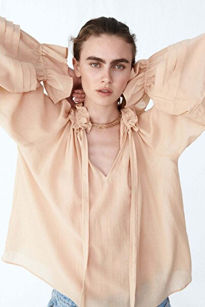H&M Frill-collared blouse
