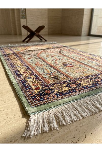 Reis 160 Tarak Bambu İpek İran Halı Seccade Yeşil (125x80 cm) - El İşçiliği Saçaklı Vazolu Desen