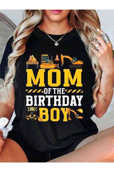 9JY تي شيرت نسائي بطبعة "Mom Of The Birthday" على شكل مركبة بناء - أسود مع طب...