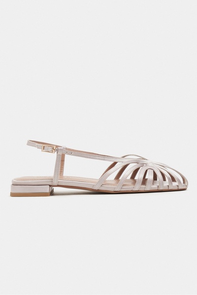 NİŞANTAŞI SHOES صندل نسائي من ليني باللون البيج الداكن مصنوع من الساتان بكعب ...