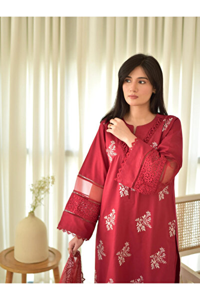MYSMAR Red Roman Silk Embroidered Kurta Set - HRT3812 | Red-Size:2XL-44-Inches