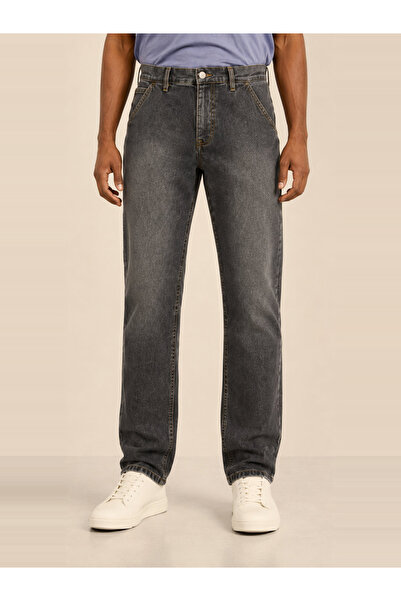 FALCON By Styli Men Straight Fit Mid Rise Jeans