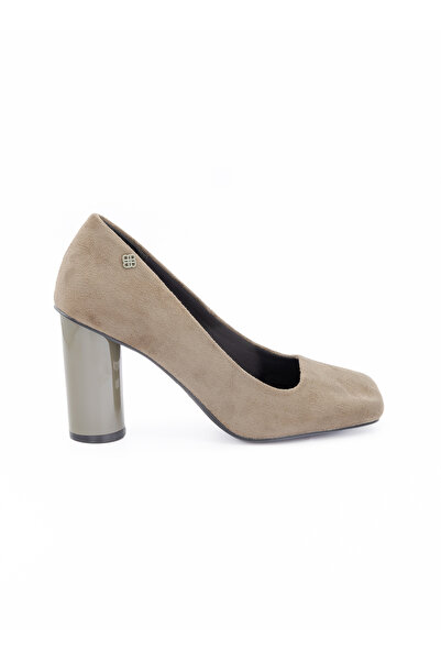 BATA Elegant Block Heel Pumps