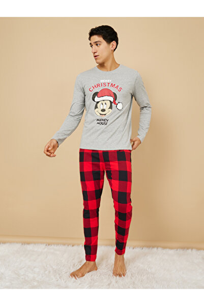 URBAN HAUL By Styli Disney Mickey Mouse Christmas Graphic T-Shirt and Checked...