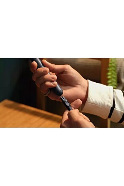 Philips GOLARKA ONEBLADE QP1424/10 LAMĂ + 2 ACCESORII DE TUNS PĂRUL APARATUL "