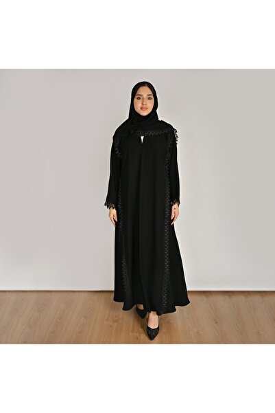 HAWRAA ABAYA عباية لف سوداء بقصة كلوش ناعمة مزينة بكلفة دانتيل راقية