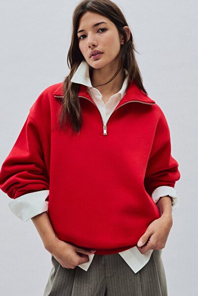 Bershka Dik yaka fermuarlı sweatshirt