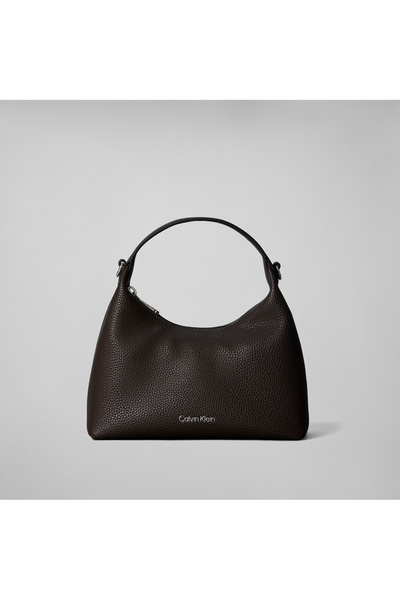Calvin Klein حقائب يد نسائية