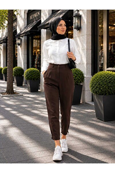 Puane Ženske ZRA model pantalona do članaka sa visokim strukom i detaljima na...