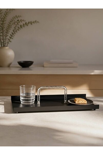 Casco Serving Tray with Elegant Handle
