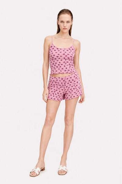 HAKKE Pointel Lip Pattern Strap Shorts Set