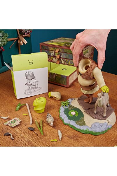 Element FIGURINĂ SHREK CALENDAR DE ADVENT 2024 FIGURINĂ SHREK DE COLECȚIE