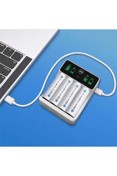 Qoltec Încărcător de baterii Ni-MH R03 AAA R6 AA |   LCD |   Cablu USB-C |