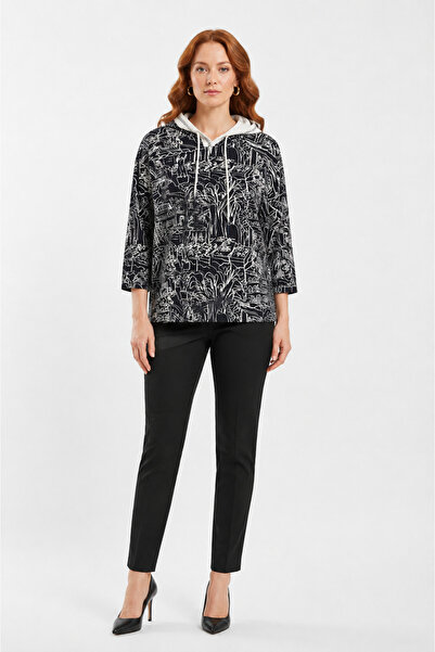 Neden Tekstil Women's Hooded Black and White Patterned Sweatshirt