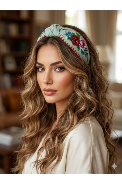 LiewensStyle Hand-Embroidered Bohemia Crown with Canvas Embroidery