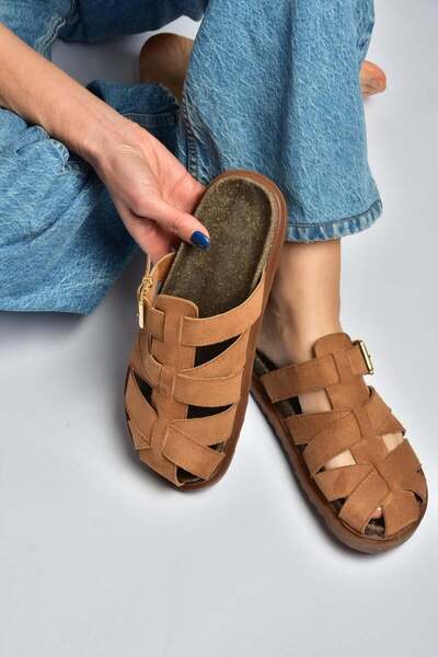 Fox Shoes Y596549502 Γυναικείες παντόφλες με κλειστό μπροστινό μέρος και αγκρ...