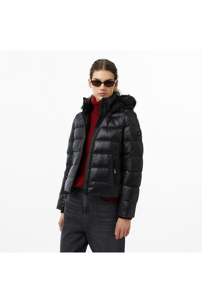 Tommy Hilfiger Gloss Down Slim Kadın Siyah Mont
