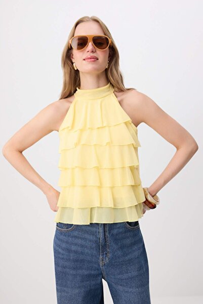 Trendyol Collection بلوزة صفراء عادية/عادية بياقة هالتر بدون أكمام مزينة بكشك...
