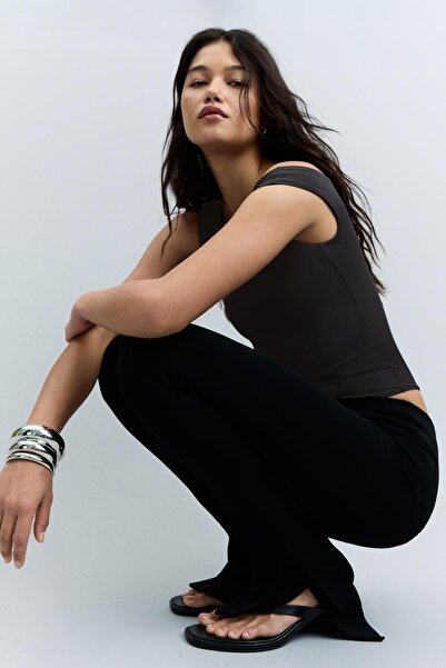 Bershka Asimetrik büzgülü askılı body