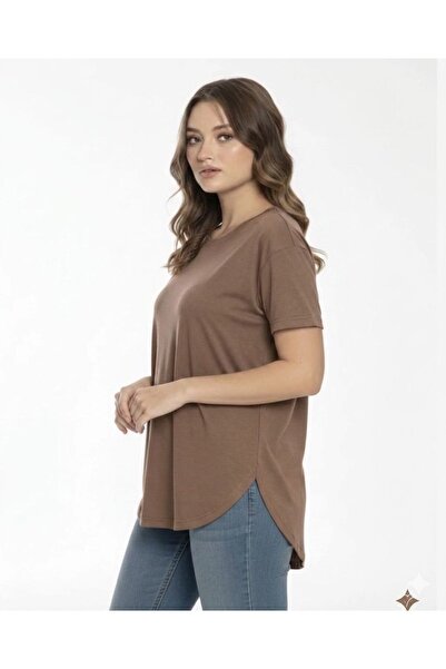 Trendbade Butik Kadın Siyah Yırtmaçlı T-shirt