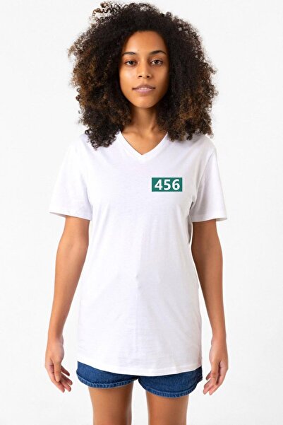 Tshirthane تيشيرت نسائي أبيض برقبة على شكل حرف V من Squid Game Player 456