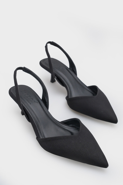 Capone Outfitters Γυναικεία παπούτσια Esmerelda με μυτερή μύτη, λουράκι στην ...