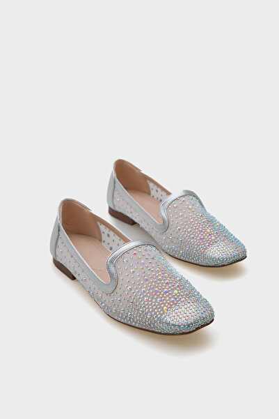Capone Outfitters حذاء باليه نسائي أنيق من Ada Blunt Toe Mesh Stone