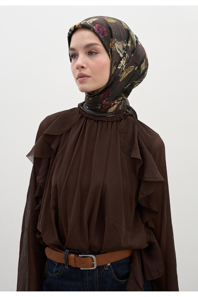 Freshscarfs Κασκόλ από βαμβάκι και βισκόζη με μοτίβο λουλουδιών σε καφέ απόχρωση