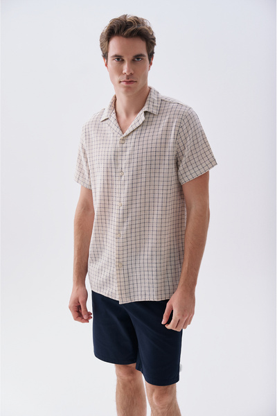 Mudo Men's Off-White Dobby Regular Fit Resort Collar Short Sleeve Shirt