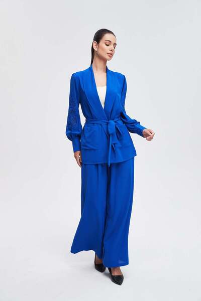 Nichii Solid Relaxed Fit Pants