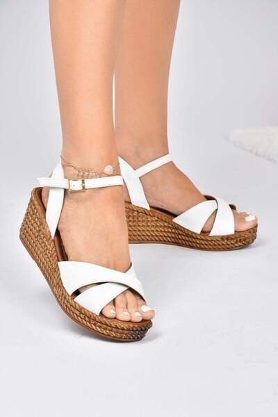 Fox Shoes Beyaz Kadın Dolgu Topuklu Ayakkabı K674192109
