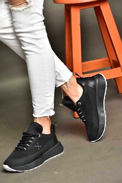 Fox Shoes P848531504 Pantofi sport de damă din material textil negru/alb