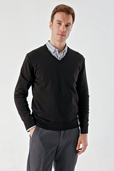 Morven Men's Black Basic V-Neck Dynamic Fit Comfortable Cut Knitwear