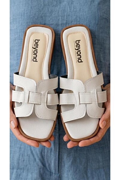 Beyond Women's White 3-Stripe Hrms Leather Slippers 1cm Byndst01