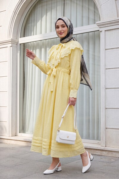 Modamorfo Scalloped Lined Crinkle Dress with Tie at the Neck and Waist - Yellow