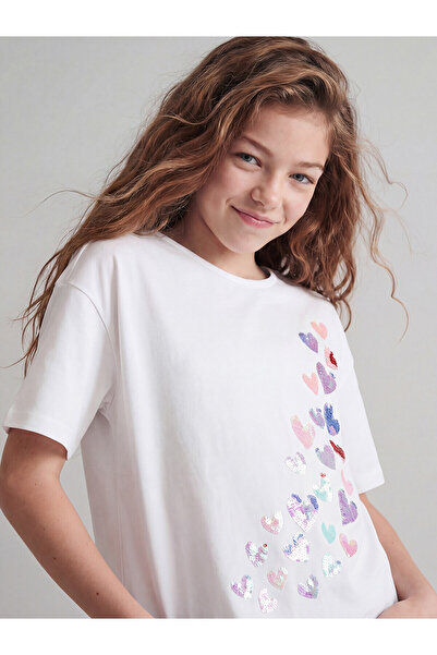 LC Waikiki Trendlucky Girl's T-Shirt with Reversible Sequin Heart Pattern wit...
