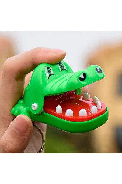 Choice OneSize 1PCS Novelty Keychain Pendant Crocodile Biting Finger Game Den...