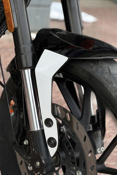 Banxtre CFMOTO NK250 için Çamurluk Yanlarına Uyumlu Sticker Seti (Sağ ve Sol)